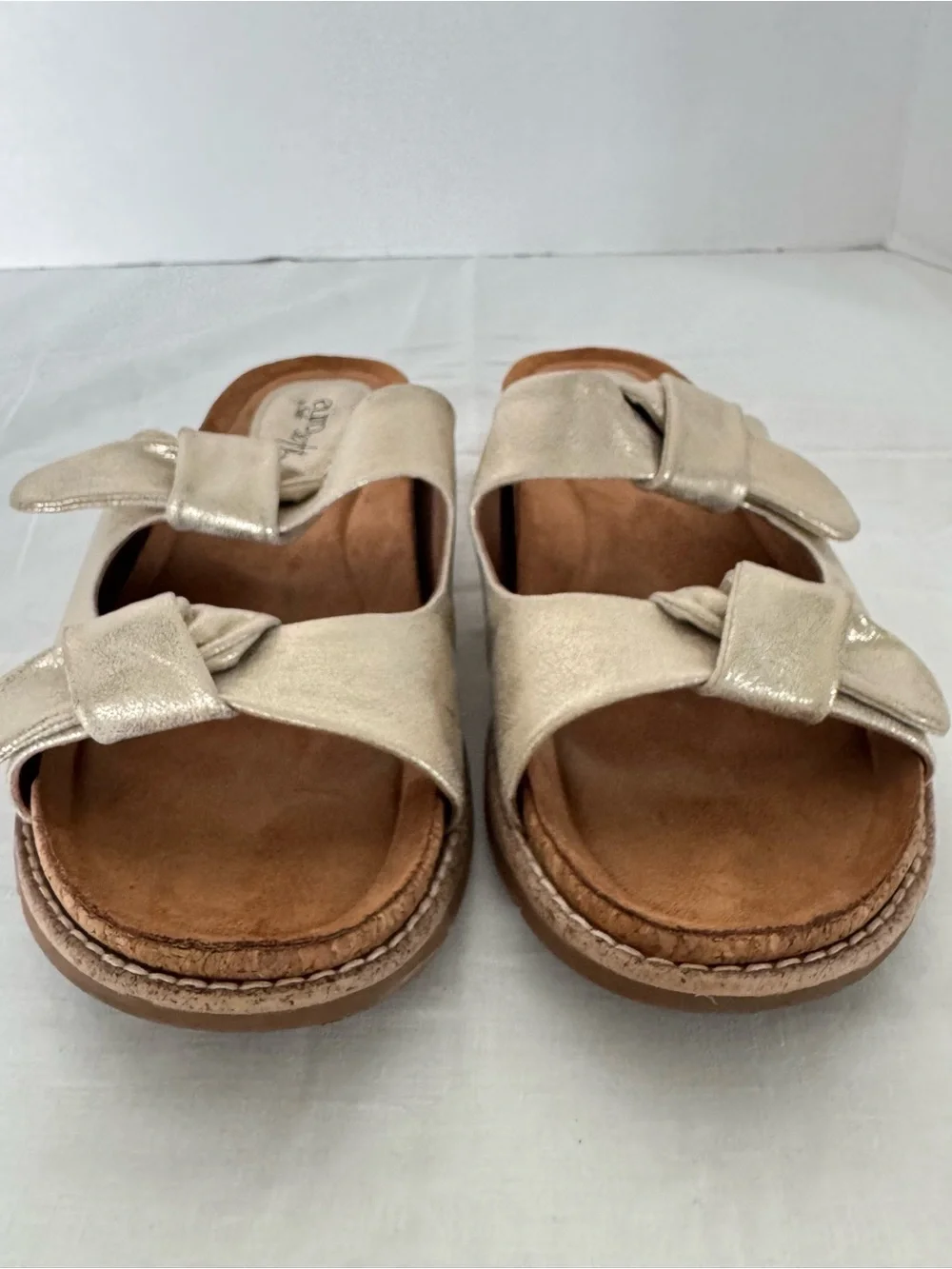 Eurosoft by Söff metallic gold slide sandals Size 8M